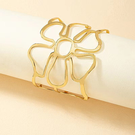 Hollow-out Petals Open-ended Bracelet