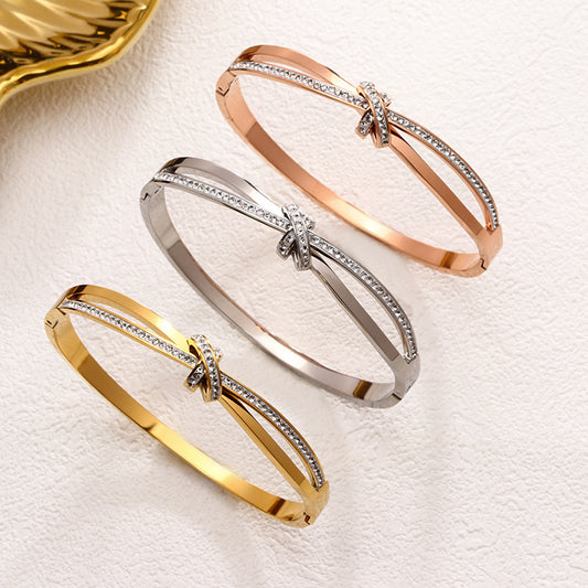 European And American Titanium Steel Knotted Bracelet Light Luxury