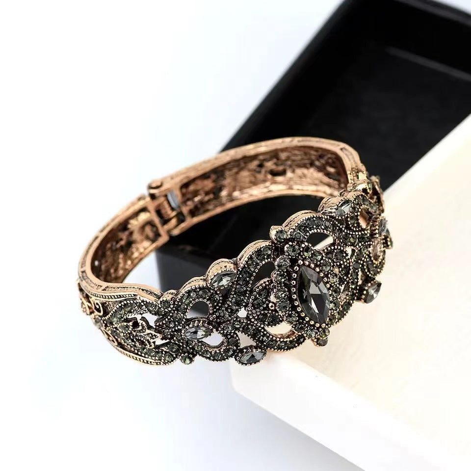 Vintage Bracelet Alloy Fashion Gray And Lake Blue